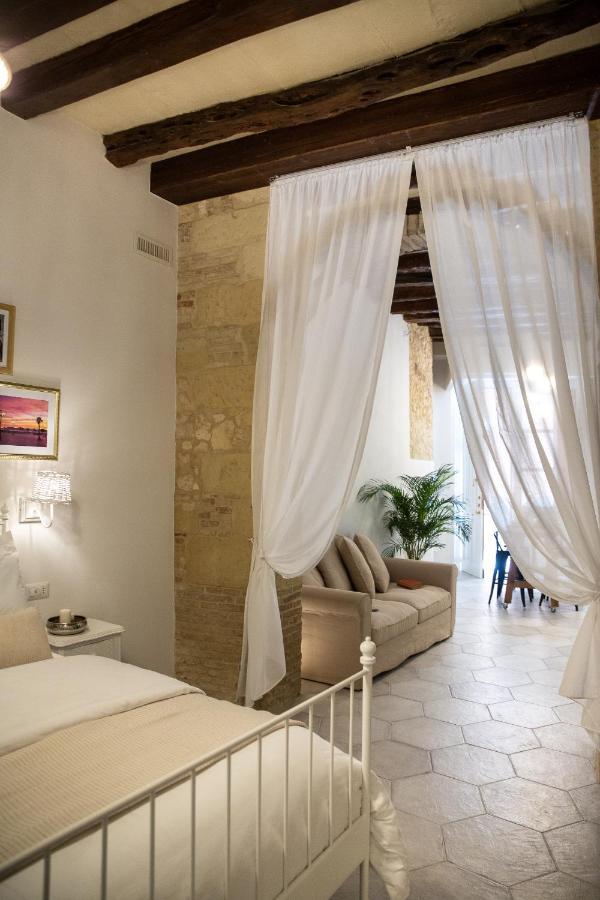 Arc Home Cagliari Bagian luar foto