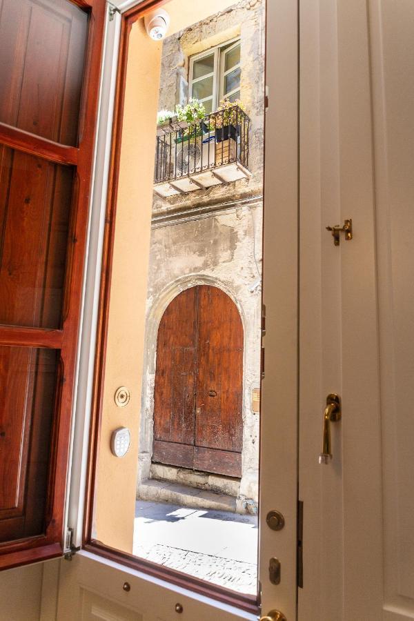 Arc Home Cagliari Bagian luar foto