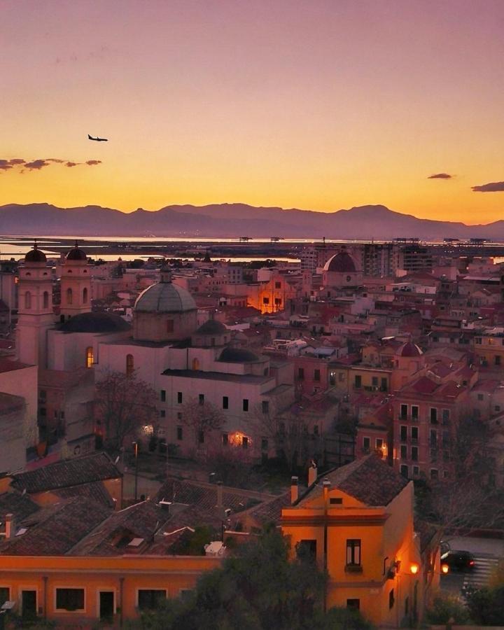 Arc Home Cagliari Bagian luar foto